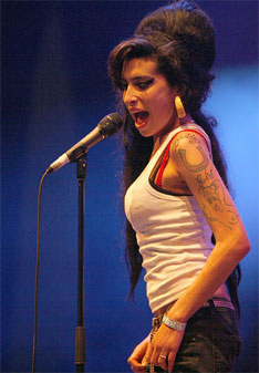 Умерла Amy Winehouse